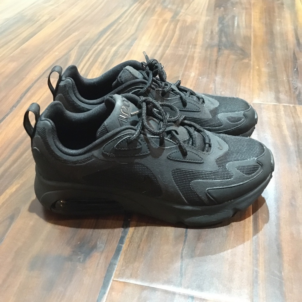 Air max women’s size 7.5